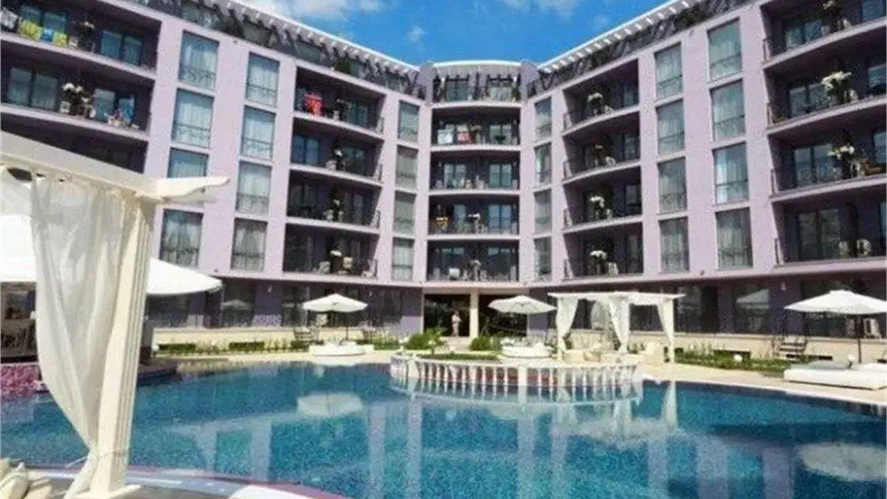 Holiday Complex Rainbow 3