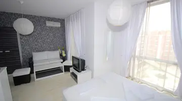 Holiday Complex Rainbow 4