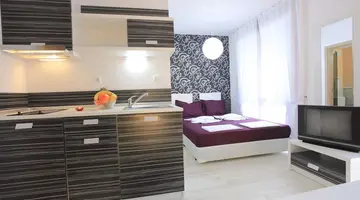 Holiday Complex Rainbow 4