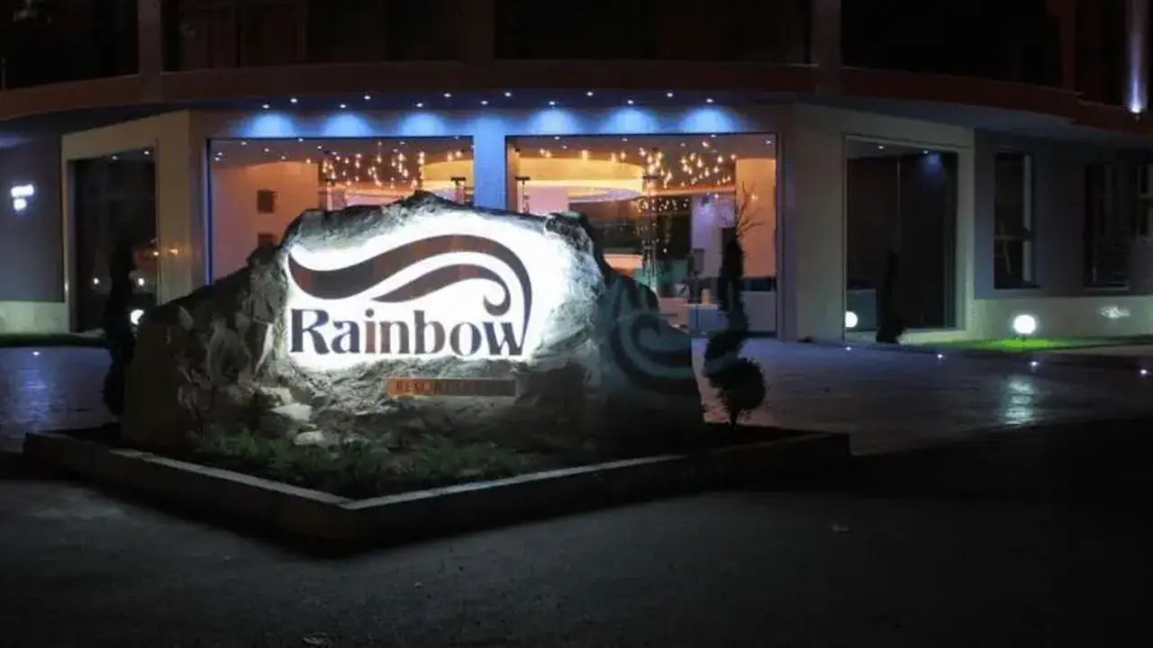 Holiday Complex Rainbow 4