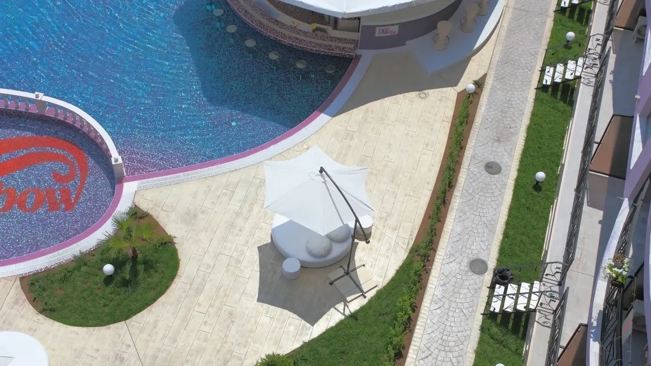 Holiday Complex Rainbow 4