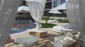 Holiday Complex Rainbow 4