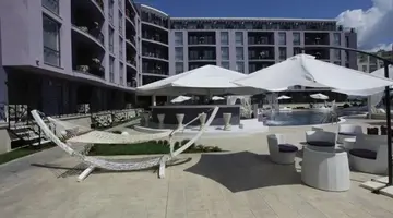 Holiday Complex Rainbow 4