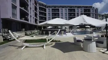 Holiday Complex Rainbow 4