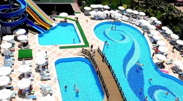 HOLIDAY GARDEN RESORT