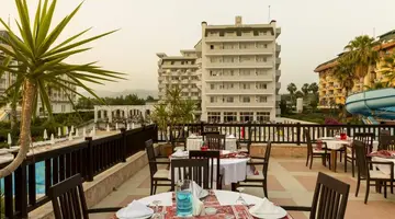 HOLIDAY GARDEN RESORT