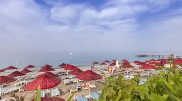 HOLIDAY GARDEN RESORT