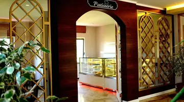 HOLIDAY GARDEN RESORT