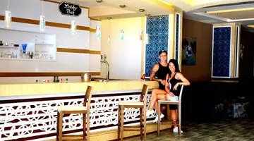 HOLIDAY GARDEN RESORT