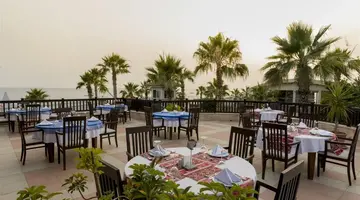 HOLIDAY GARDEN RESORT