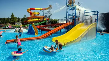 Holiday Golden Resort & Spa
