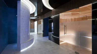 Holiday Golden Resort & Spa
