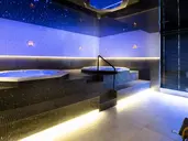 Holiday Golden Resort & Spa