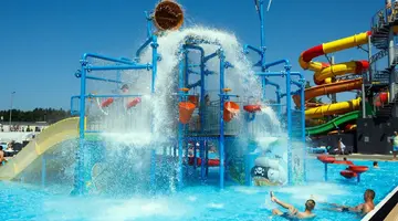 Holiday Golden Resort & Spa