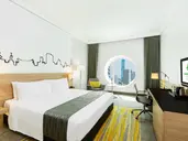 Holiday Inn Bangkok Silom