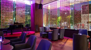 Holiday Inn Bangkok Silom