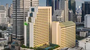 Holiday Inn Bangkok Silom