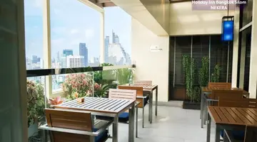 Holiday Inn Bangkok Silom