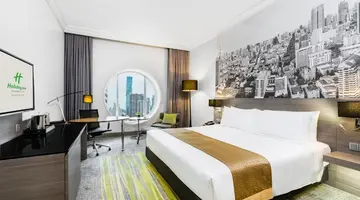 Holiday Inn Bangkok Silom