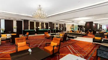 Holiday Inn Bangkok Silom