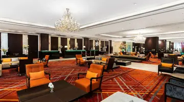 Holiday Inn Bangkok Silom