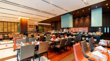 Holiday Inn Bangkok Silom