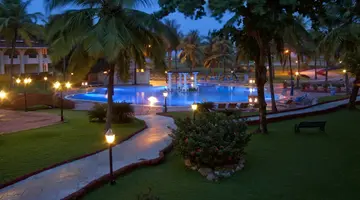 Holiday Inn Beach Resort
