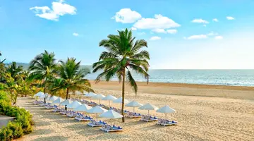 Holiday Inn Beach Resort