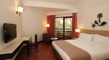 Holiday Inn Beach Resort