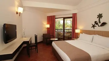 Holiday Inn Beach Resort
