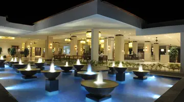 Holiday Inn Beach Resort