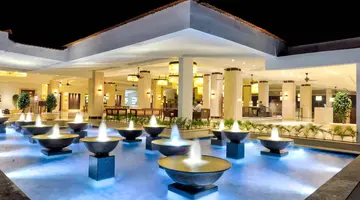 Holiday Inn Beach Resort