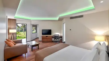 Holiday Inn Beach Resort