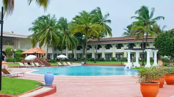 Holiday Inn Beach Resort