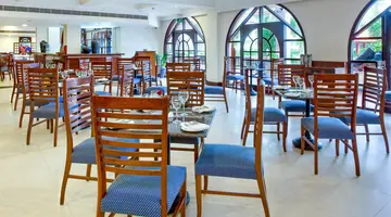 Holiday Inn Beach Resort