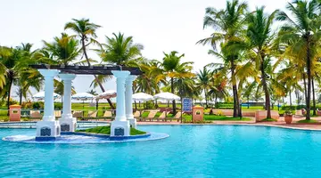 Holiday Inn Beach Resort