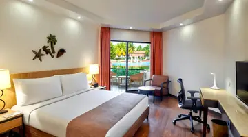 Holiday Inn Beach Resort