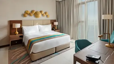 Holiday Inn Dubai Al-Maktoum Airport