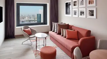 Holiday Inn Dubai Festival City