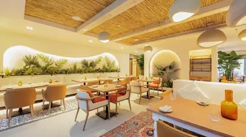 Holiday Inn Dubai Village Circle ( Ex Avalon Hotel)