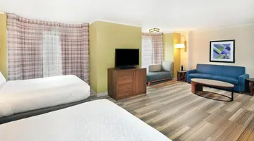 Holiday Inn Express and Suites Fisherman s Wharf