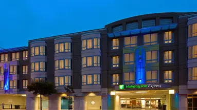 Holiday Inn Express and Suites Fisherman s Wharf