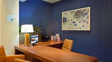 Holiday Inn Express and Suites Fisherman s Wharf