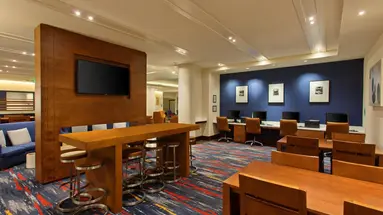 Holiday Inn Express and Suites Fisherman s Wharf