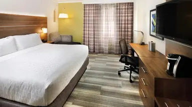 Holiday Inn Express and Suites Fisherman s Wharf