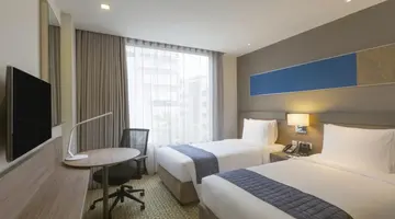Holiday Inn Express Bangkok Sathorn