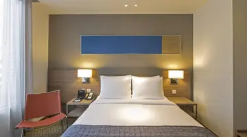 Holiday Inn Express Bangkok Sathorn