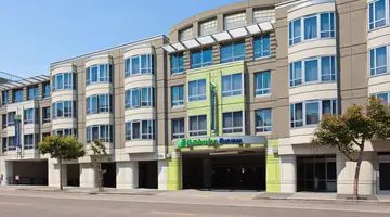 Holiday Inn Express Fisherman’s Wharf