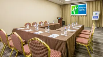 Holiday Inn Express Jumeirah