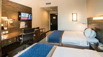 Holiday Inn Express Jumeirah